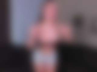 CorrinneHillestad's Live Sex Cam Show