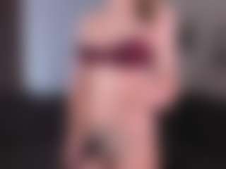 CorrinneHillestad's Live Sex Cam Show