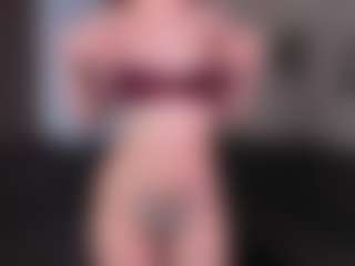 CorrinneHillestad's Live Sex Cam Show