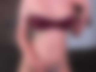 CorrinneHillestad's Live Sex Cam Show