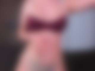 Live cam show with CorrinneHillestad - Athletic Teen (18+) on Camsoda