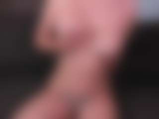 CorrinneHillestad's Live Sex Cam Show