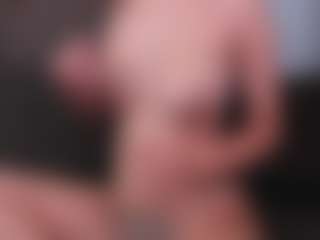 CorrinneHillestad's Live Sex Cam Show