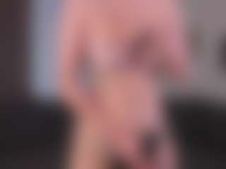 CorrinneHillestad's Live Sex Cam Show