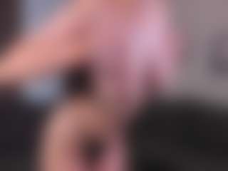CorrinneHillestad's Live Sex Cam Show