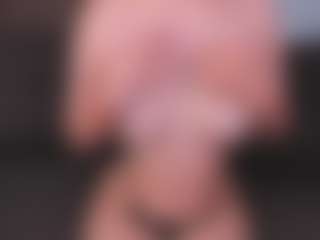 CorrinneHillestad's Live Sex Cam Show