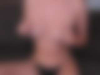 CorrinneHillestad's Live Sex Cam Show