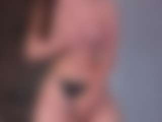 Live cam show with CorrinneHillestad - Granny Squirt on Camsoda