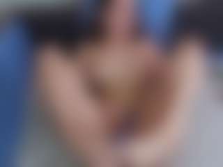 CorrinneHillestad's Live Sex Cam Show