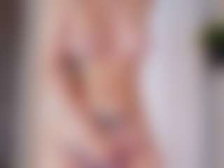 CorrinneHillestad's Live Sex Cam Show