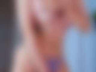CorrinneHillestad's Live Sex Cam Show