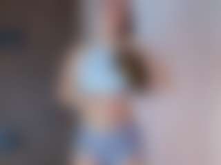 CorrinneHillestad's Live Sex Cam Show