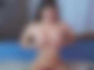 CorrinneHillestad's Live Sex Cam Show