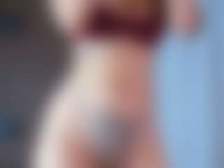 Live cam show with CorrinneHillestad - Brown Hair Teen (18+) on live18s.com