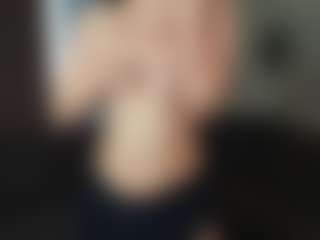CorrinneHillestad's Live Sex Cam Show