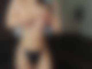 Live cam show with CorrinneHillestad - Athletic Brown Eyes on Camsoda