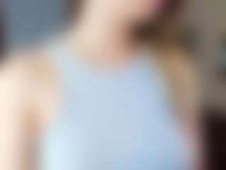 Live cam show with CorrinneHillestad - Granny Squirt on Nude Live Now
