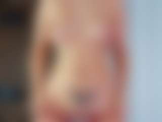 Live cam show with CorrinneHillestad - Striptease on Cam Slut
