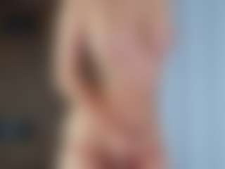 CorrinneHillestad's Live Sex Cam Show