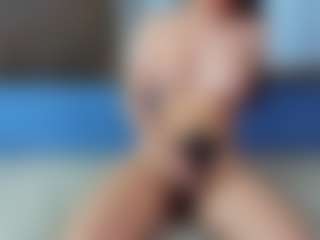 CorrinneHillestad's Live Sex Cam Show
