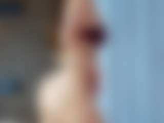 CorrinneHillestad's Live Sex Cam Show
