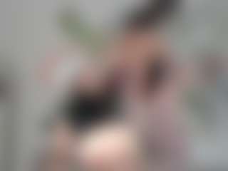 CorrinneHillestad's Live Sex Cam Show