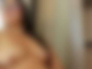Live cam show with hanna-backer - Middle Aged on StripNow