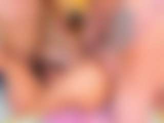 Live cam show with Hanna-fox20 - Brown Eyes on Camsoda