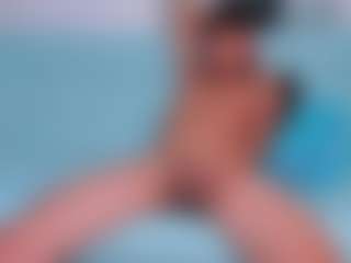 Live cam show with Hanna-fox20 - Tease on Camsoda