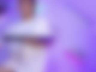Live cam show with IriiValmont - Skinny on livesuperchat.net
