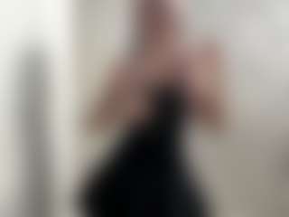 Live cam show with Lily Asian - Asian Petite on Hubzter Live