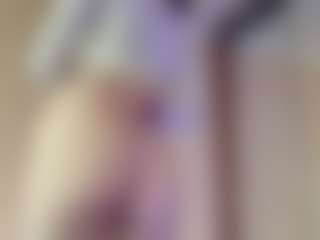Live cam show with LaurenGrey - Leather on livesuperchat.net