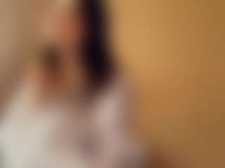 Live cam show with LaurenGrey - Upskirt on studioflirtlive.com