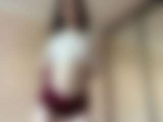 Live cam show with LaurenGrey - Teasing on Camsoda