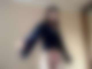 Live cam show with Lauren - Submissive on madthumbs