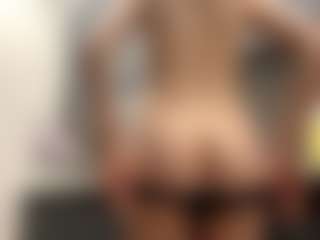 LorindaEhr's Live Sex Cam Show