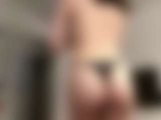 LorindaEhr's Live Sex Cam Show