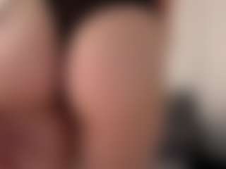 Live cam show with LorindaEhr - Blonde Hair on Hubzter Live