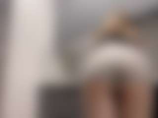 Live cam show with LorindaEhr - Spankass on Camsoda Late Night