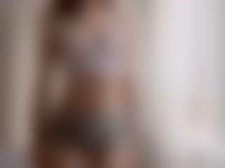 Live-Cam-Show mit LorindaEhr - Nipple Play auf Camsoda
