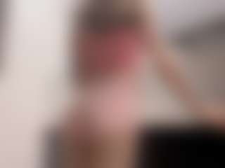 Live cam show with LorindaEhr - Long Hair on Camsoda