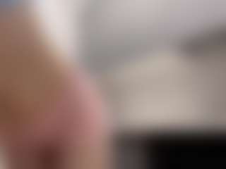 Live cam show with LorindaEhr - Gamer Blonde Hair on Uber Horny