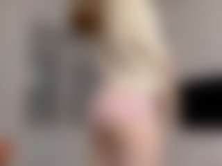 Live cam show with LorindaEhr - Blue Eyes on chickslive.net