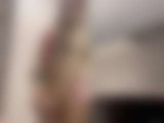 Live cam show with LorindaEhr - Gamer on CamSodaAdn