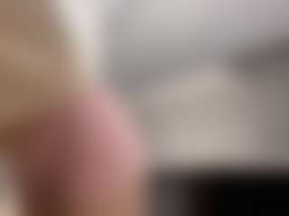 Live cam show with LorindaEhr - Gamer on hrnylive.com