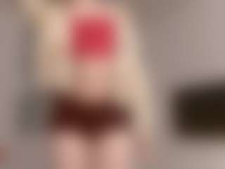 Live cam show with LorindaEhr - Gamer Asian on SmokeAndPoke