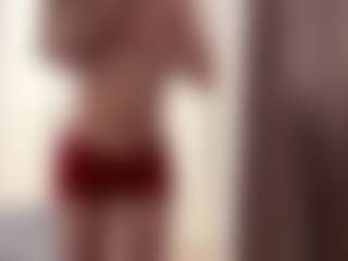Live cam show with LorindaEhr - Blondie on CamwithHer