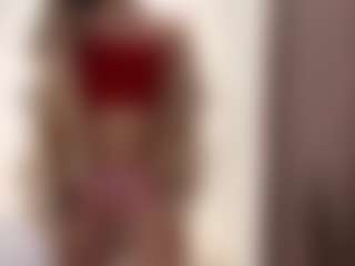 Live cam show with LorindaEhr - Gamer on Camsoda