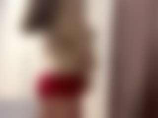 Live cam show with LorindaEhr - Gamer on Camsoda