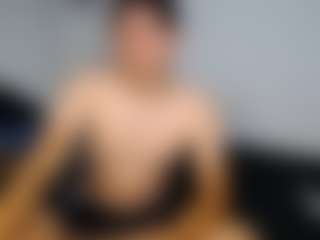 Live cam show with Valery Dravith - Handjob on Camsoda